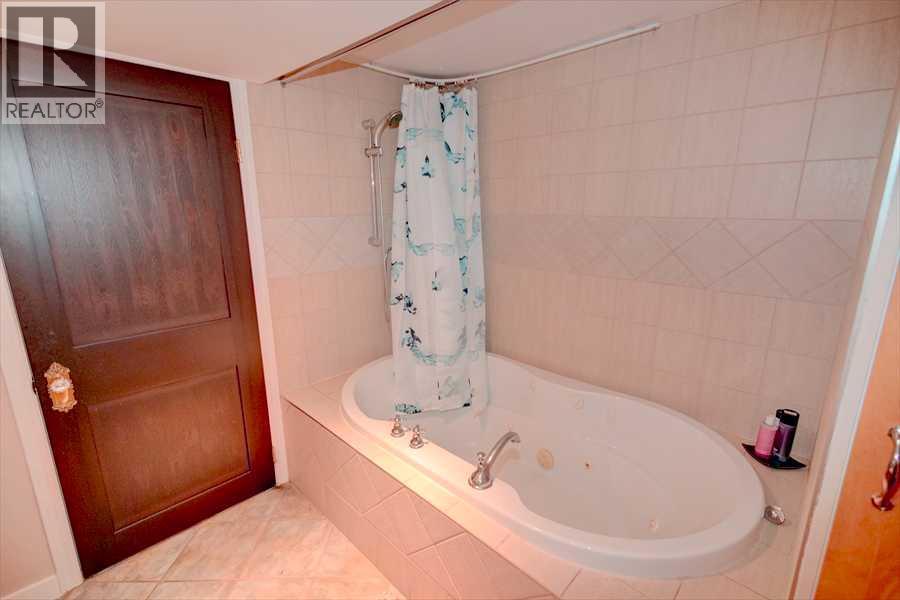 Single Family House Bungalow for Sale in  Scotland Street SW Scarboro Calgary 