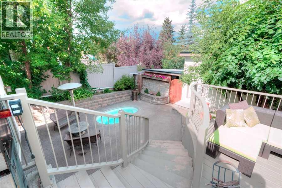 Single Family House Bungalow for Sale in  Scotland Street SW Scarboro Calgary 