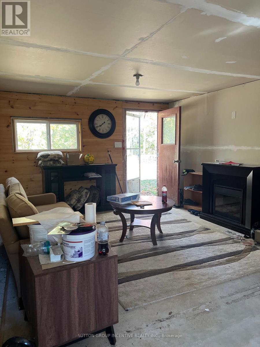 4067 AIRPORT ROAD - 6