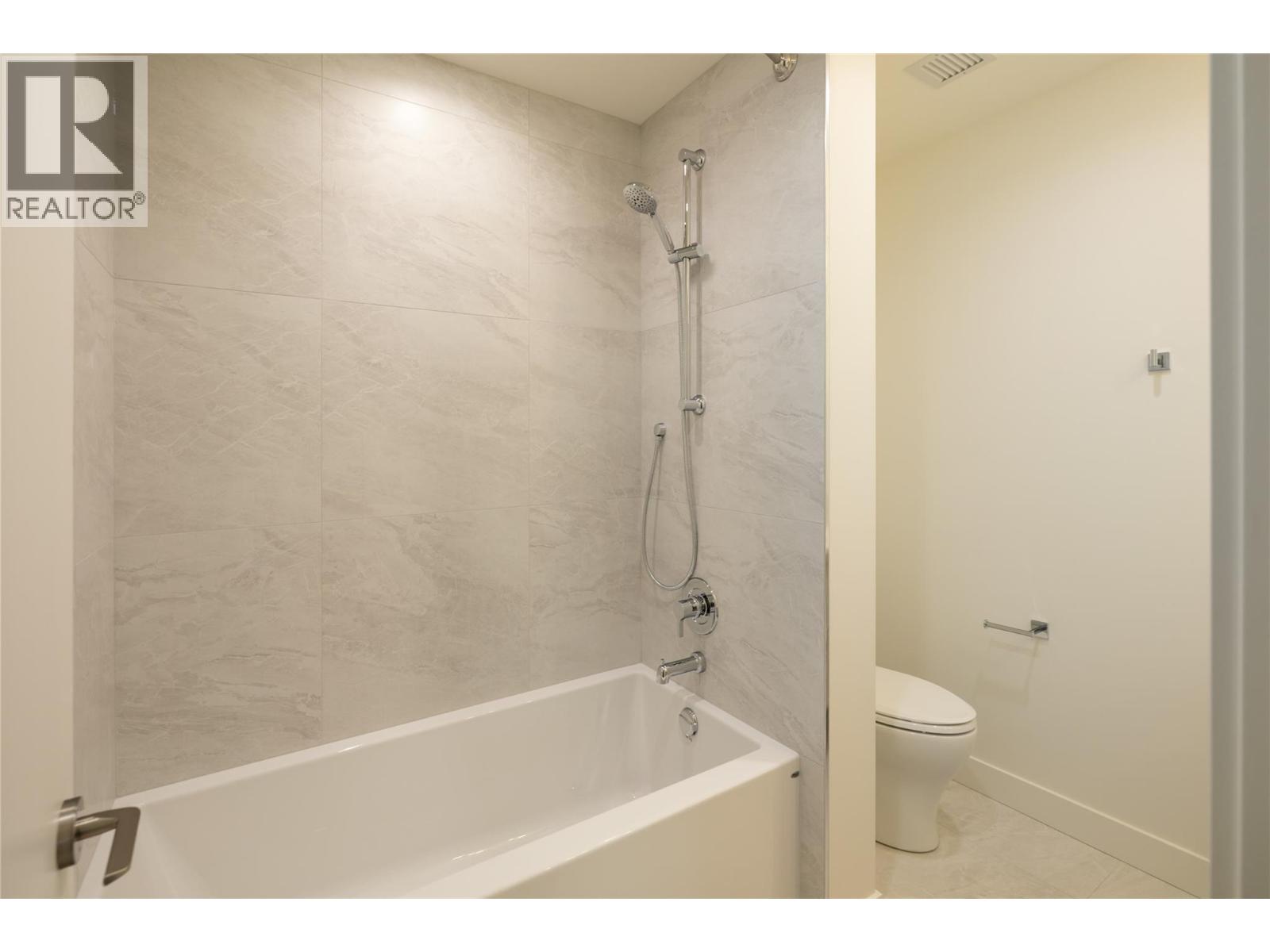 #715 3340 LAKESHORE ROAD - 10