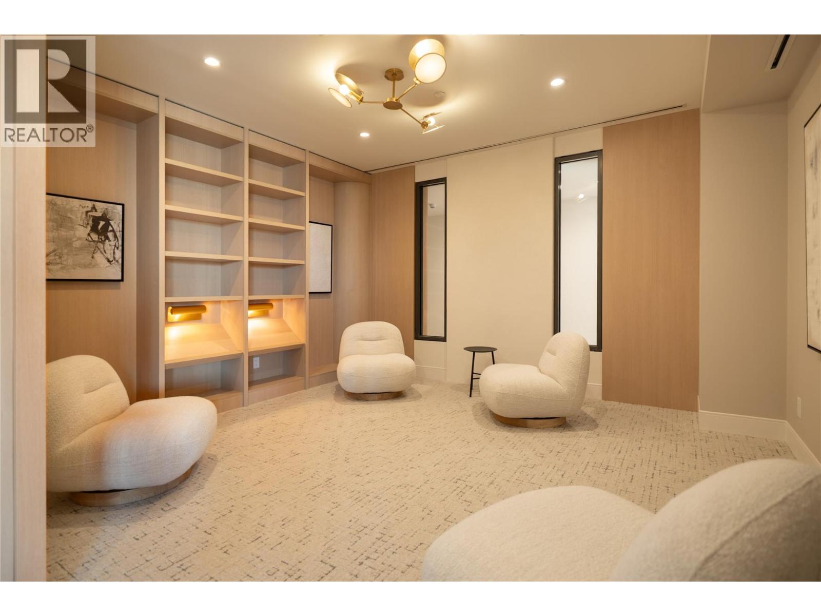 #715 3340 LAKESHORE ROAD - 26