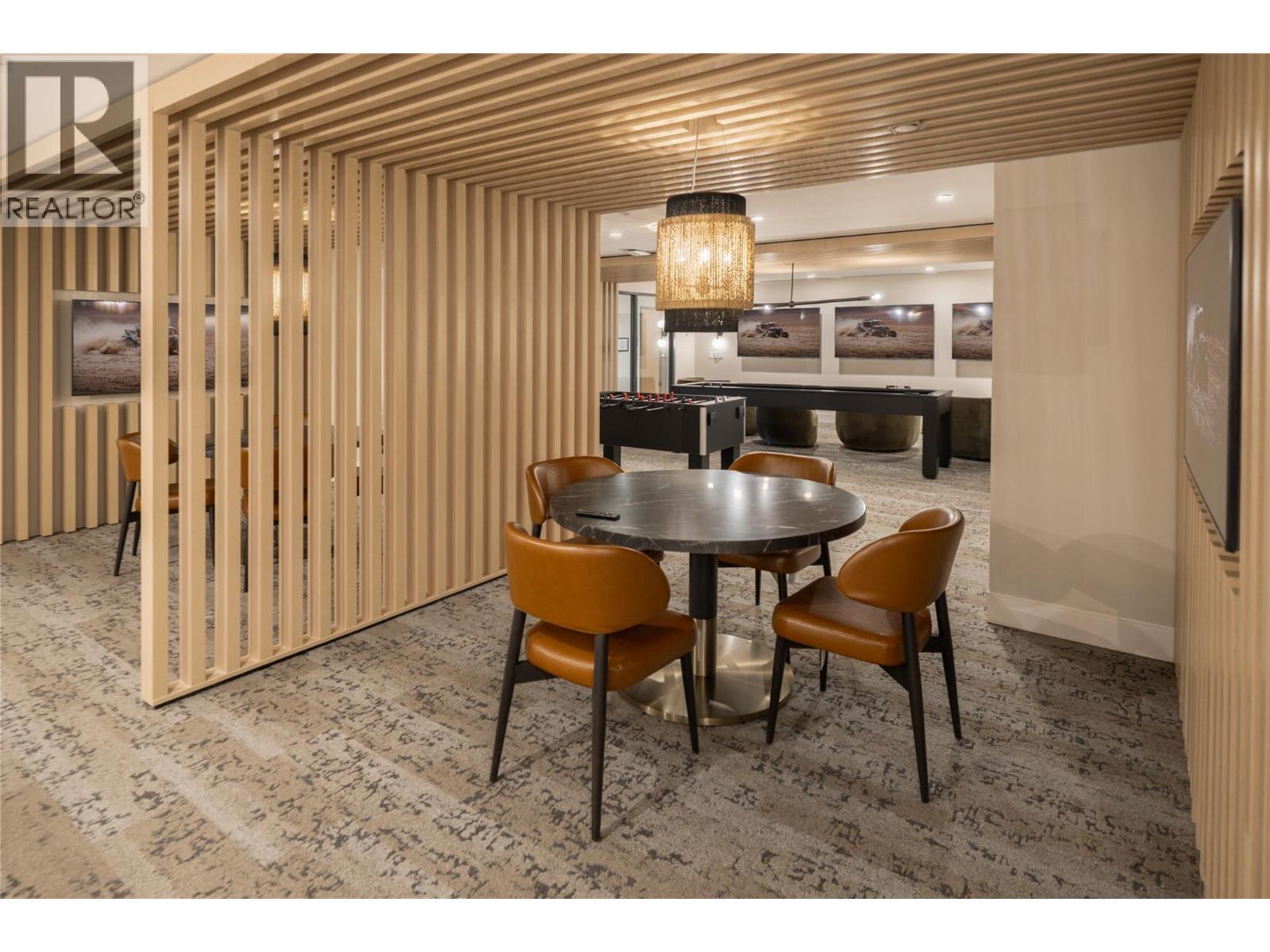 #715 3340 LAKESHORE ROAD - 35