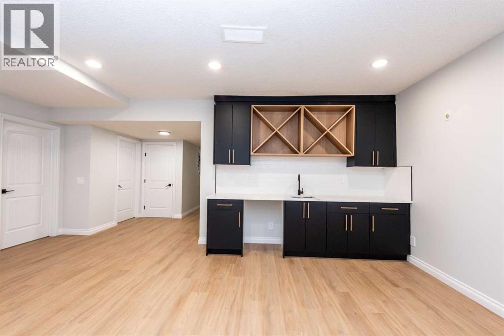 Single Family House for Sale in  Chapala Drive SE Chaparral Calgary 