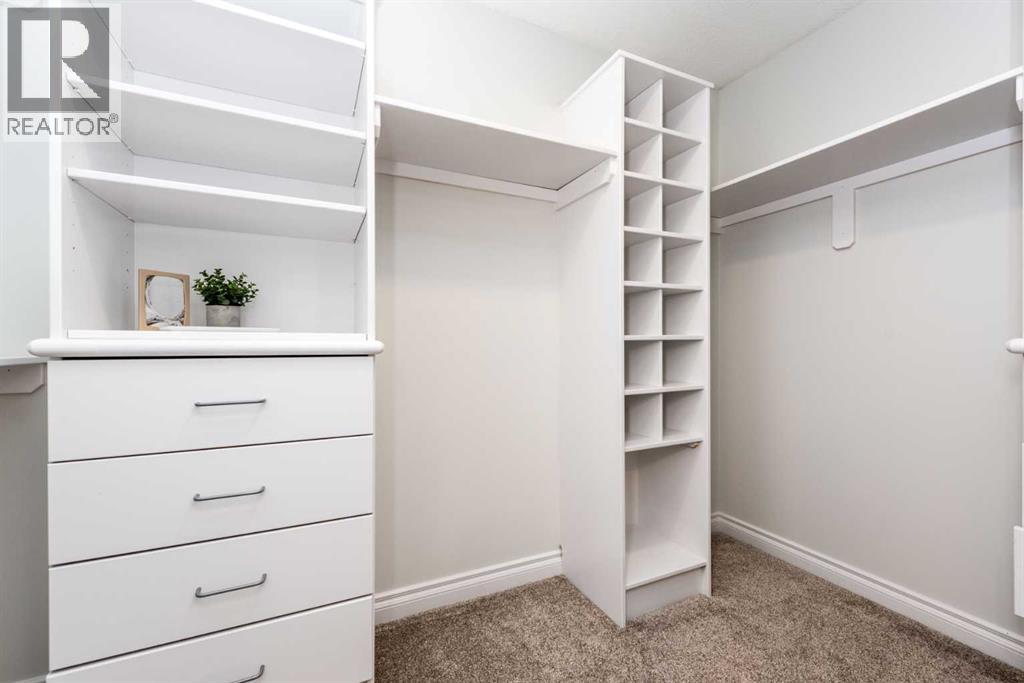 Single Family House for Sale in  Chapala Drive SE Chaparral Calgary 