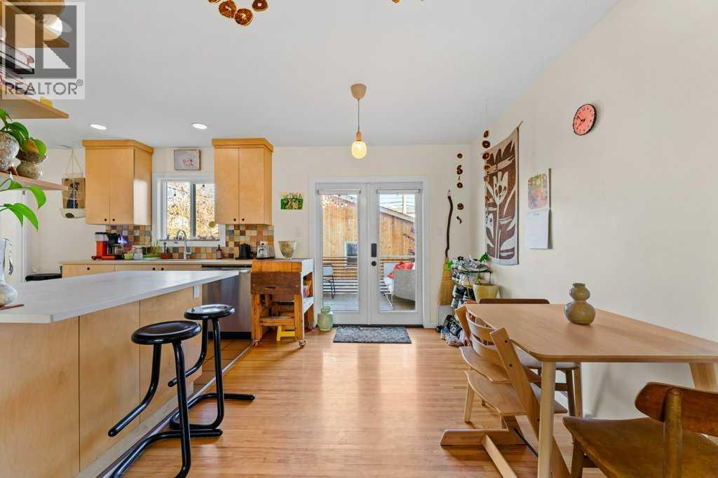 Single Family House Bungalow for Sale in   Avenue SW North Glenmore Park Calgary 