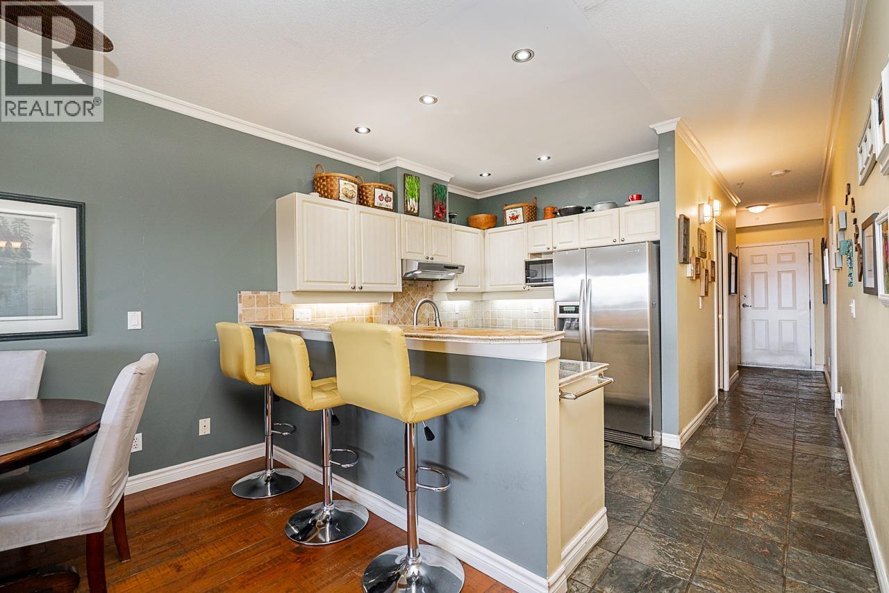 #107-1120 TSATSU SHORES Drive, Delta