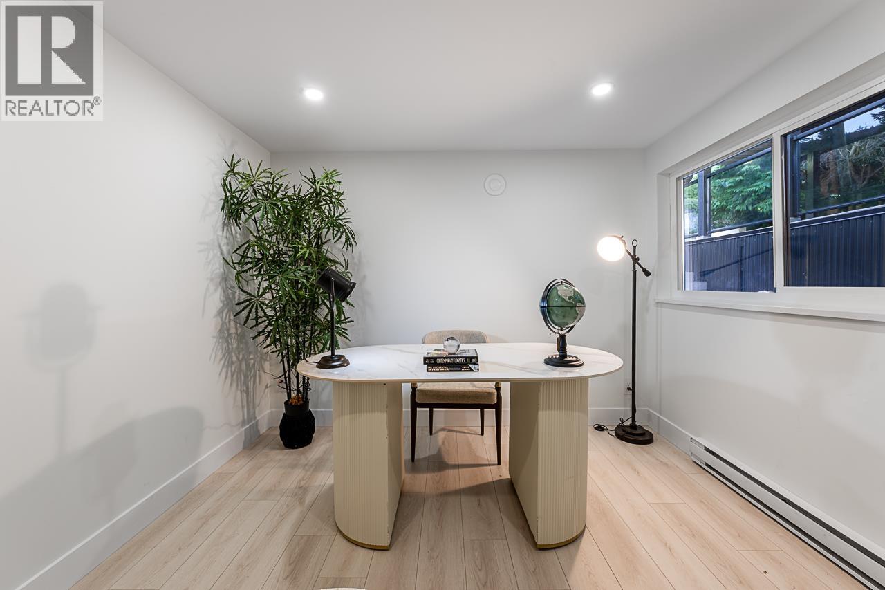 531 GREENWAY AVENUE, North Vancouver