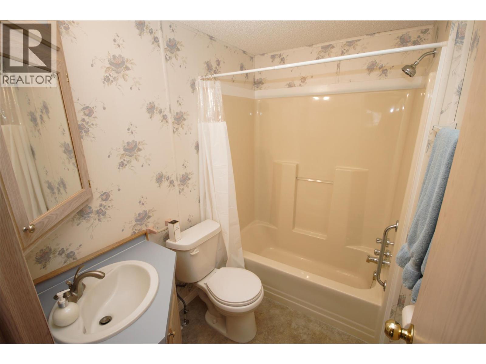 33 8598 Hwy 97 Other, Oliver