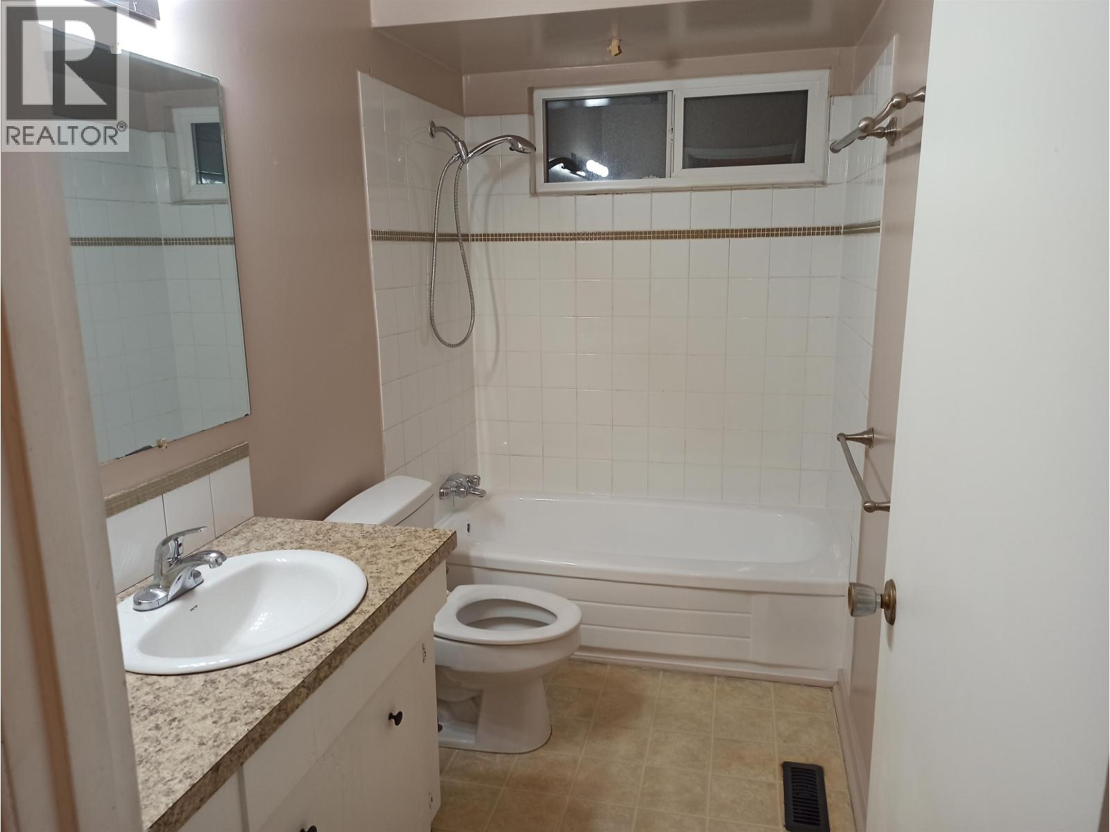 UPPER 2161 PRAIRIE STREET, Port Coquitlam