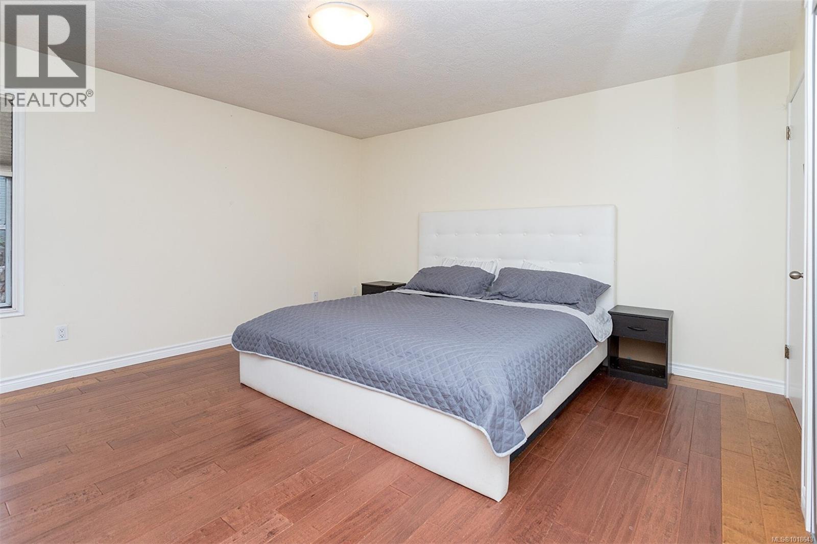 2377 ROBERTSON RD - 18