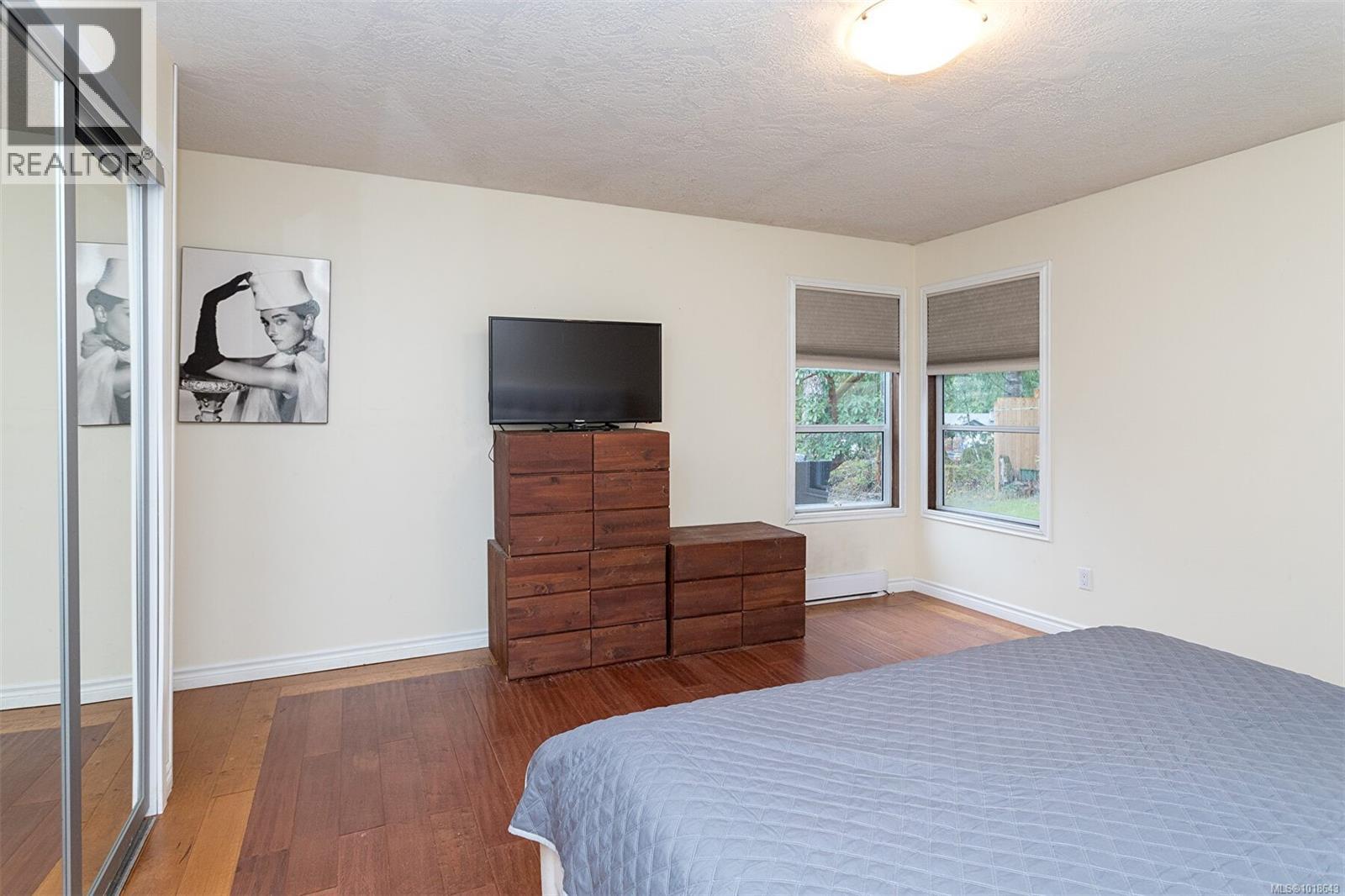 2377 ROBERTSON RD - 19