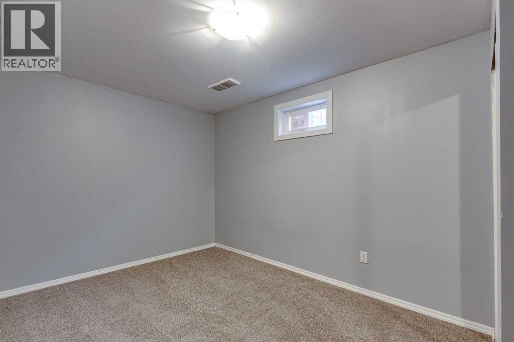 3905 54 Avenue, Innisfail