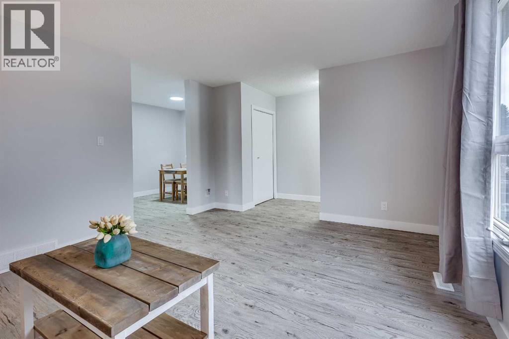 3905 54 Avenue, Innisfail