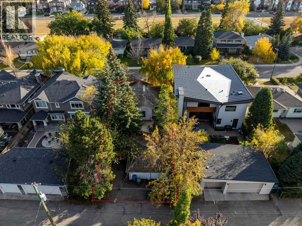 Single Family House Bungalow for Sale in   Avenue SW Elboya Calgary 