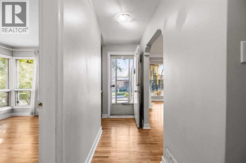 Single Family House Bungalow for Sale in   Avenue SW Elboya Calgary 