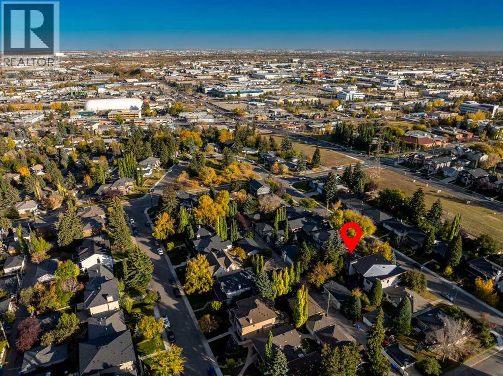 Single Family House Bungalow for Sale in   Avenue SW Elboya Calgary 