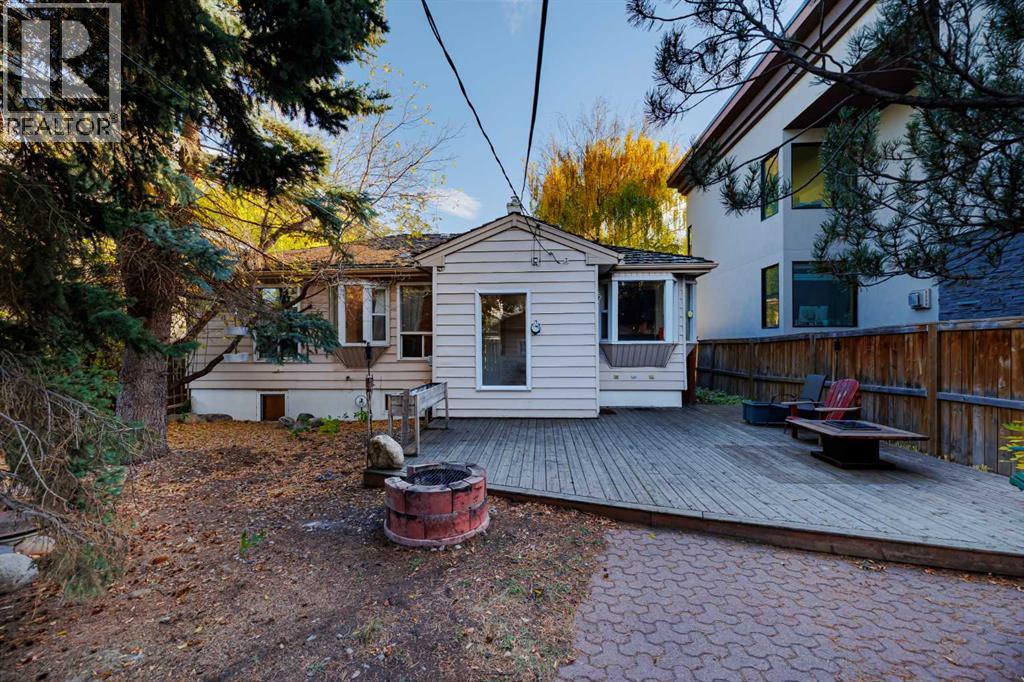 Single Family House Bungalow for Sale in   Avenue SW Elboya Calgary 