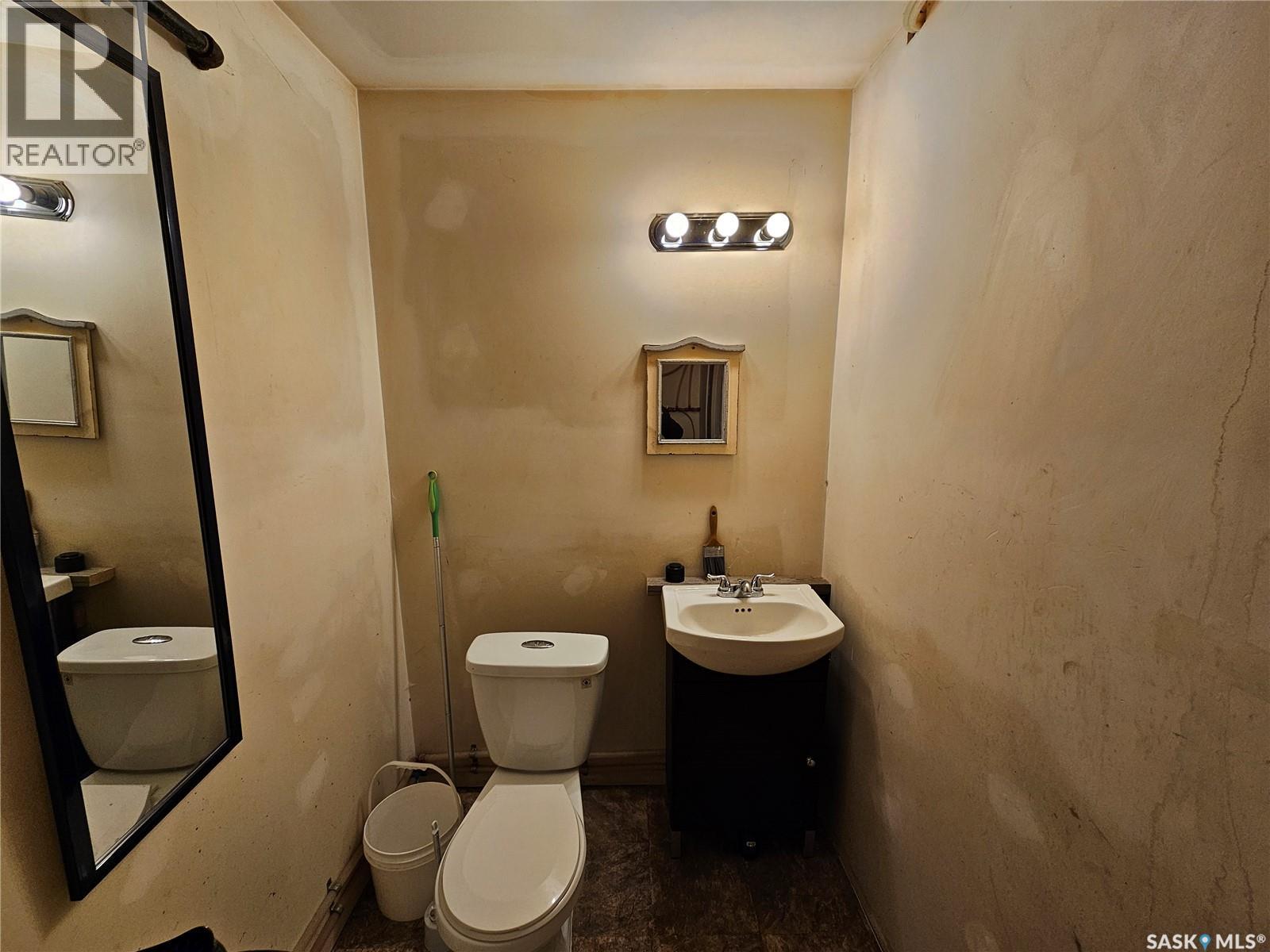 180 MAIN STREET - 14