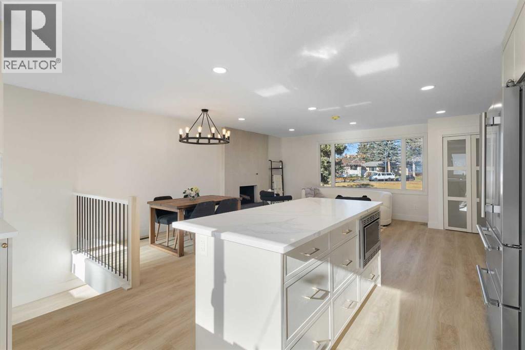 Single Family House Bungalow for Sale in  Verona Drive NW Varsity Calgary 