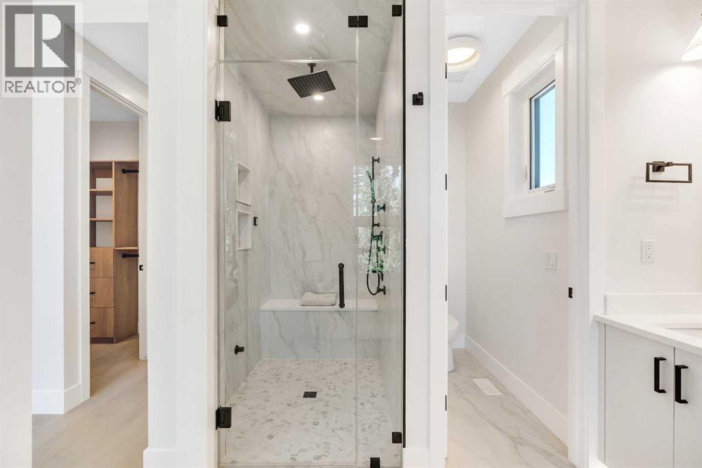 Single Family House for Sale in A Regent Crescent NE Renfrew Calgary 