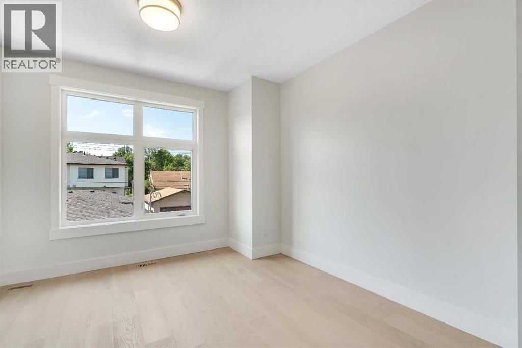 Single Family House for Sale in A Regent Crescent NE Renfrew Calgary 