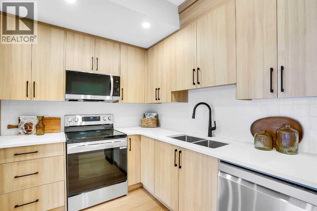 Single Family House for Sale in   Avenue NW Montgomery Calgary 