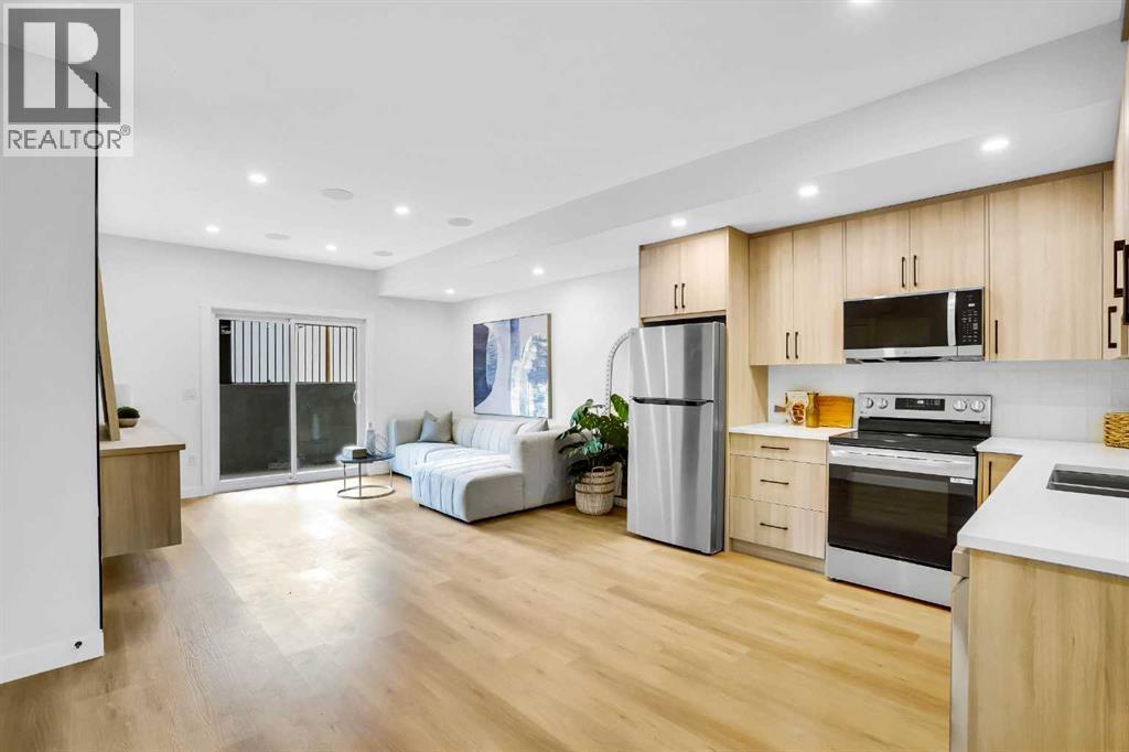 Single Family House for Sale in   Avenue NW Montgomery Calgary 