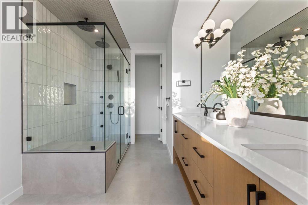 Single Family House for Sale in   Avenue NW Montgomery Calgary 