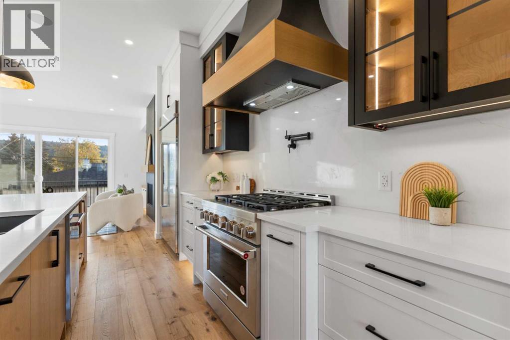 Single Family House for Sale in   Avenue NW Montgomery Calgary 