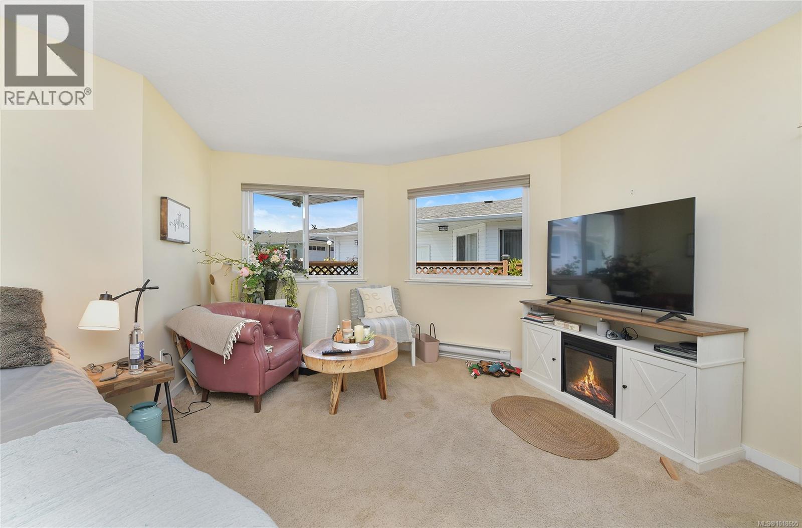 #27 4125 INTERURBAN RD - 16