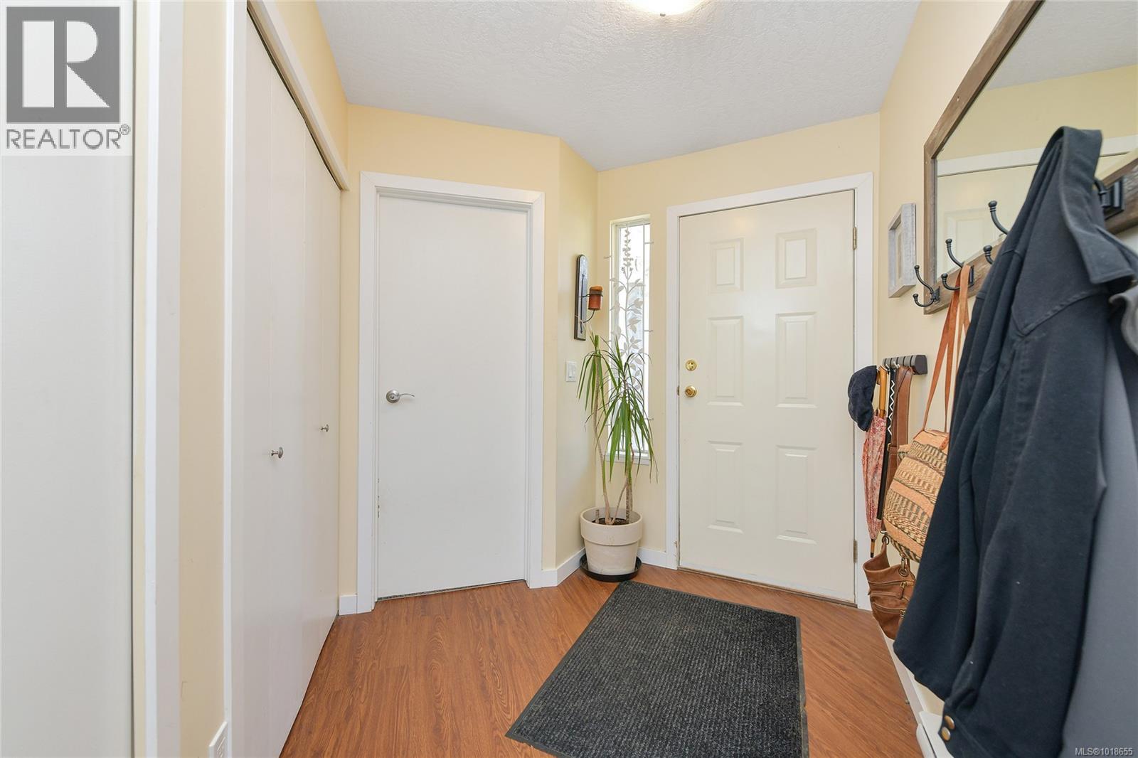 #27 4125 INTERURBAN RD - 6