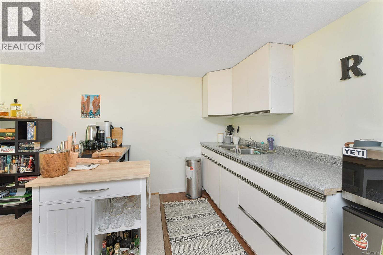 #27 4125 INTERURBAN RD - 35