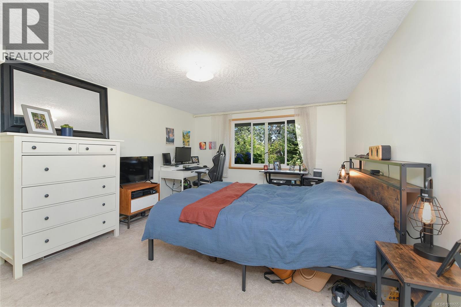 #27 4125 INTERURBAN RD - 37