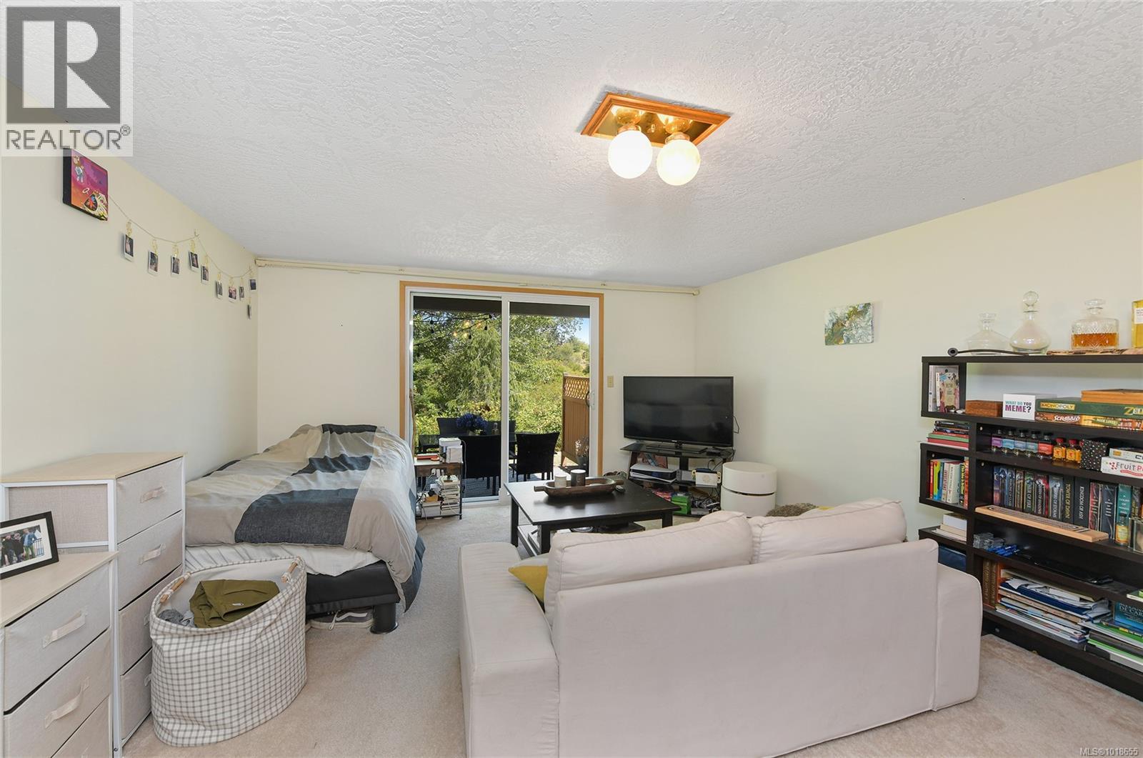 #27 4125 INTERURBAN RD - 33