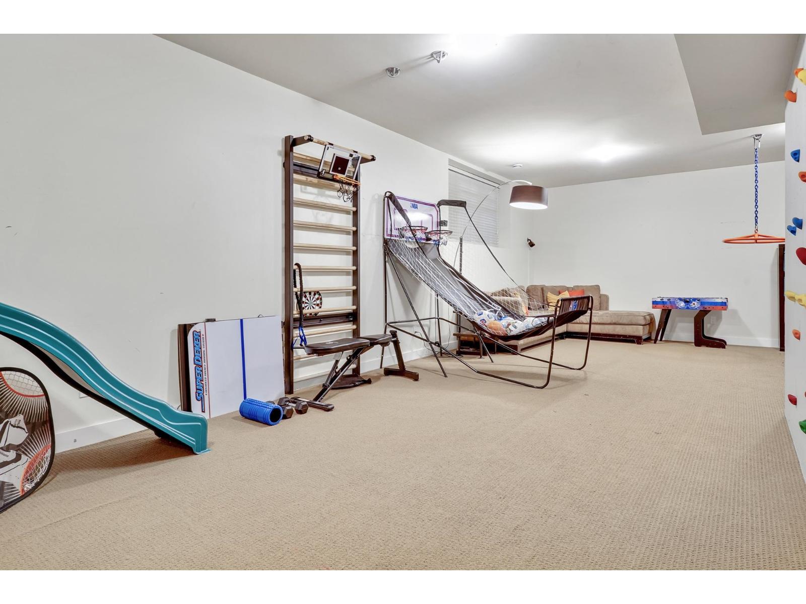 27 3122 160 STREET, Surrey