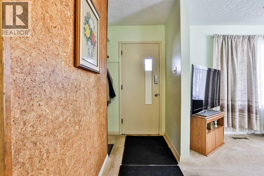 2010 10th Avenue S, Lethbridge, Alberta