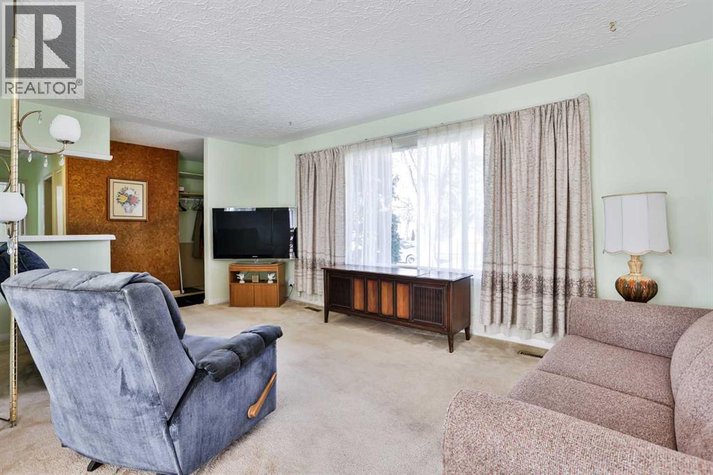 Single Family House Bungalow for Sale in  th Avenue S Victoria Park Lethbridge 