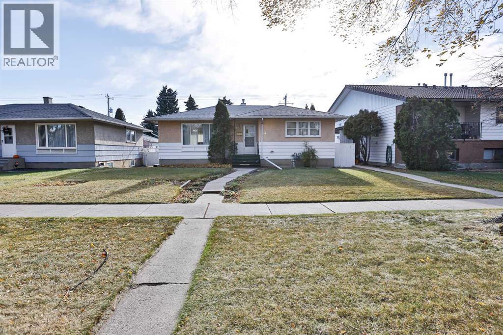 Single Family House Bungalow for Sale in  th Avenue S Victoria Park Lethbridge 