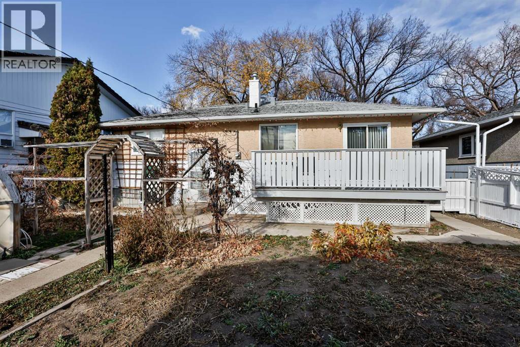 Single Family House Bungalow for Sale in  th Avenue S Victoria Park Lethbridge 