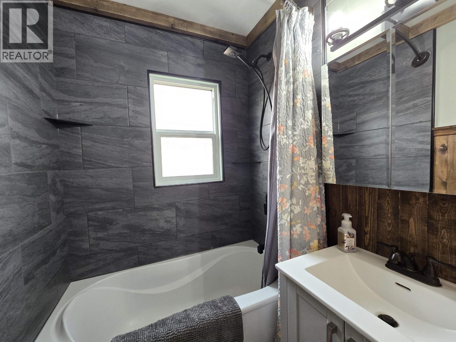 968 4TH AVENUE, McBride