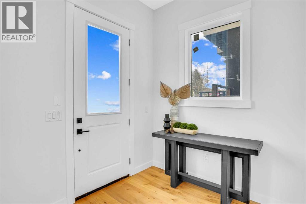 Single Family House for Sale in   Avenue NW Montgomery Calgary 