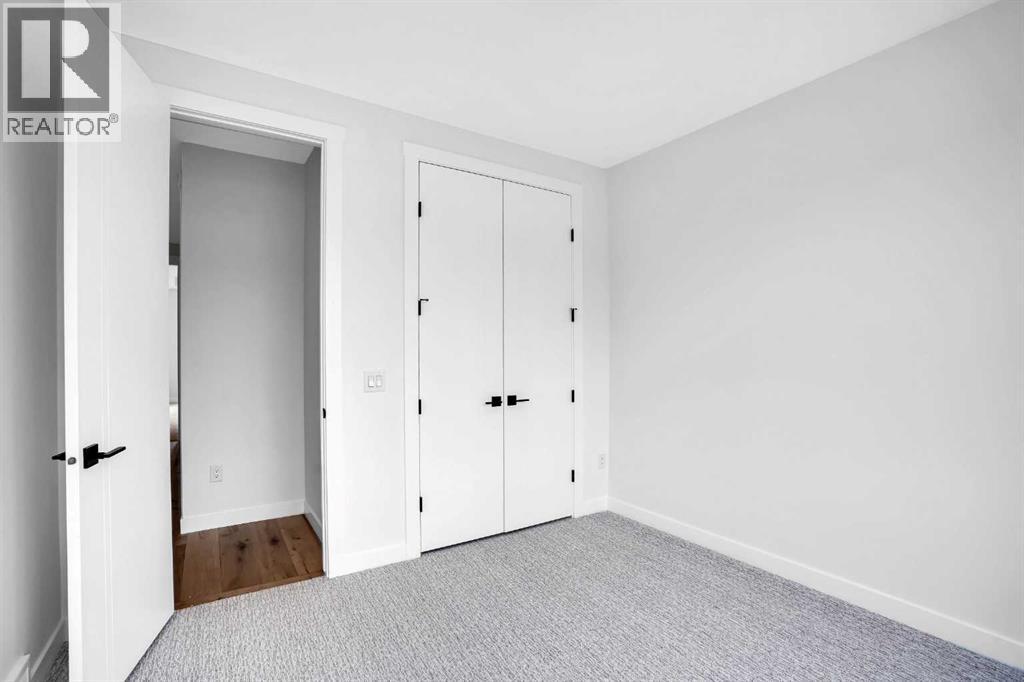 Single Family House for Sale in   Avenue NW Montgomery Calgary 