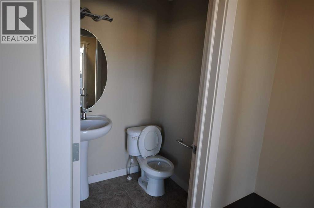 Single Family House for Sale in  Silverado Plains Manor SW Silverado Calgary 