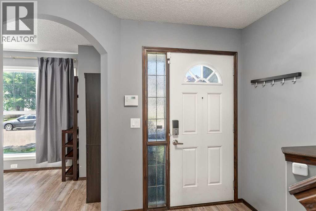 Single Family House for Sale in  Cranberry Place SE Cranston Calgary 
