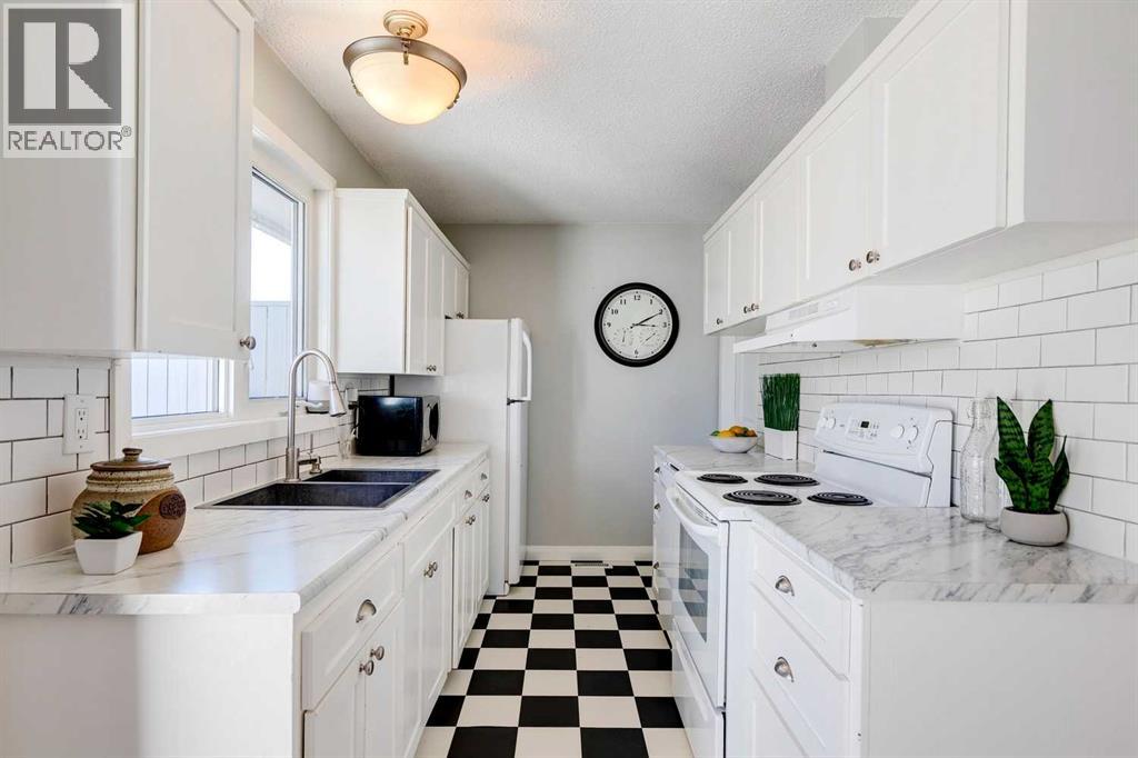 Single Family House Bi-level for Sale in  A Street SE Ogden Calgary 