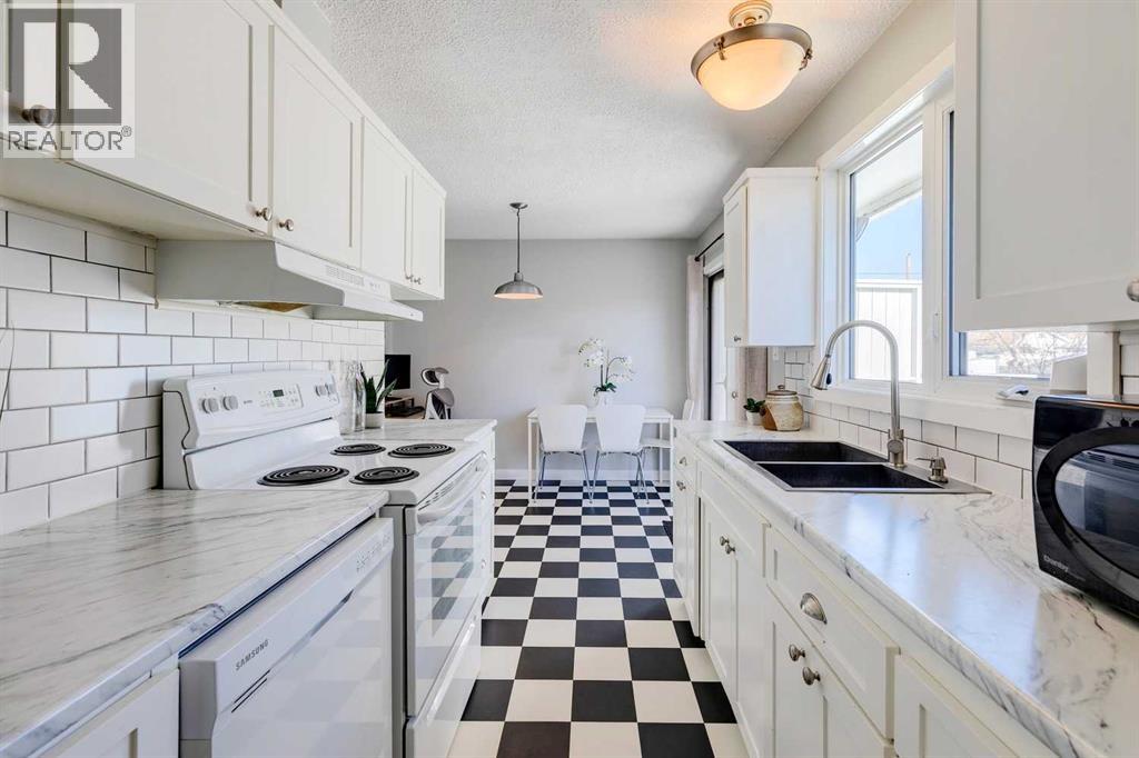 Single Family House Bi-level for Sale in  A Street SE Ogden Calgary 