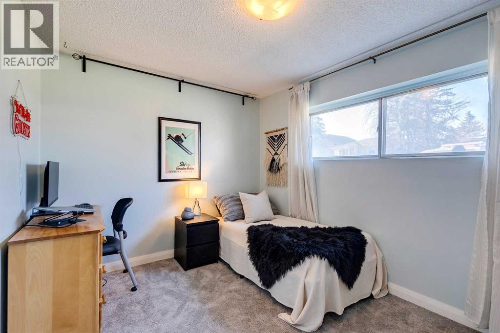 Single Family House Bi-level for Sale in  A Street SE Ogden Calgary 