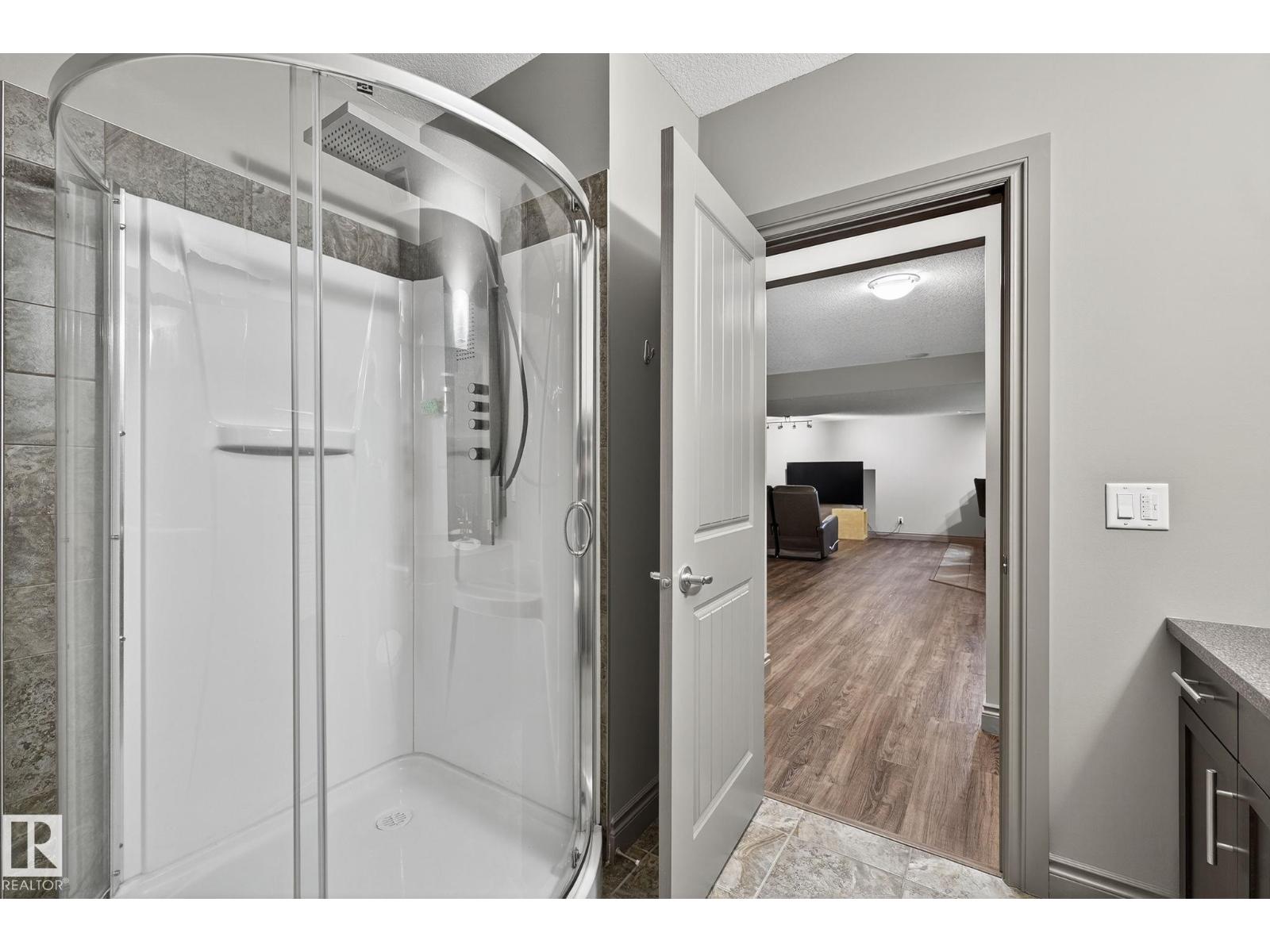 4804 212 ST NW, Edmonton