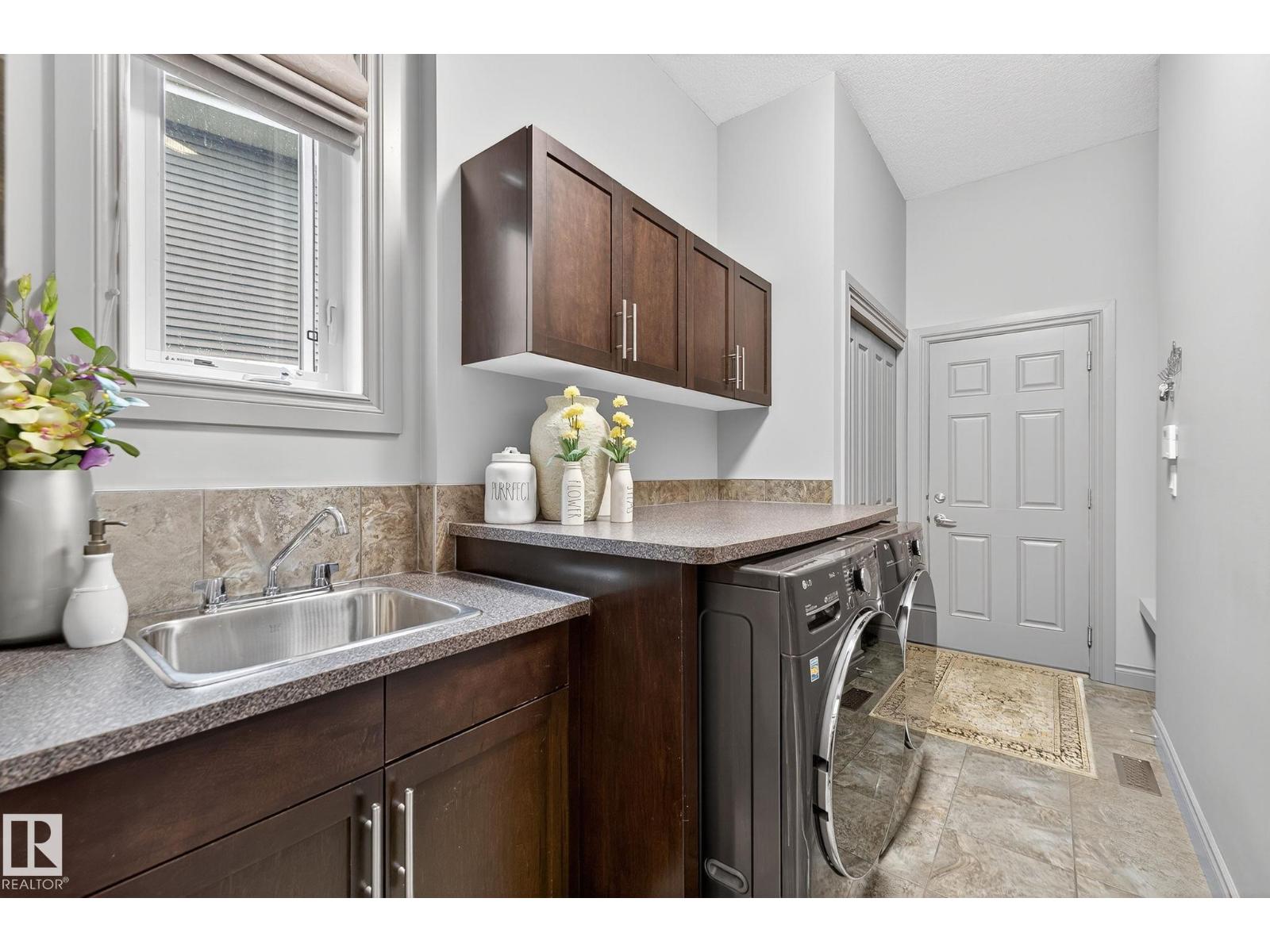 4804 212 ST NW, Edmonton