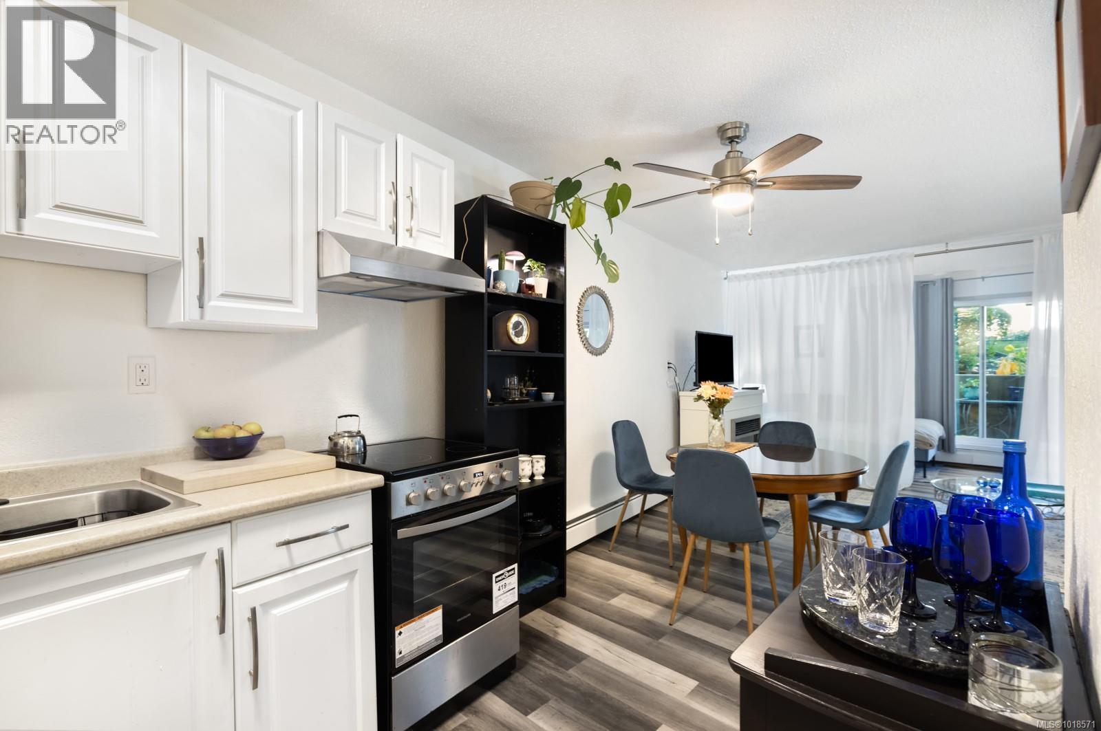 #112 3040 PINE ST - 15